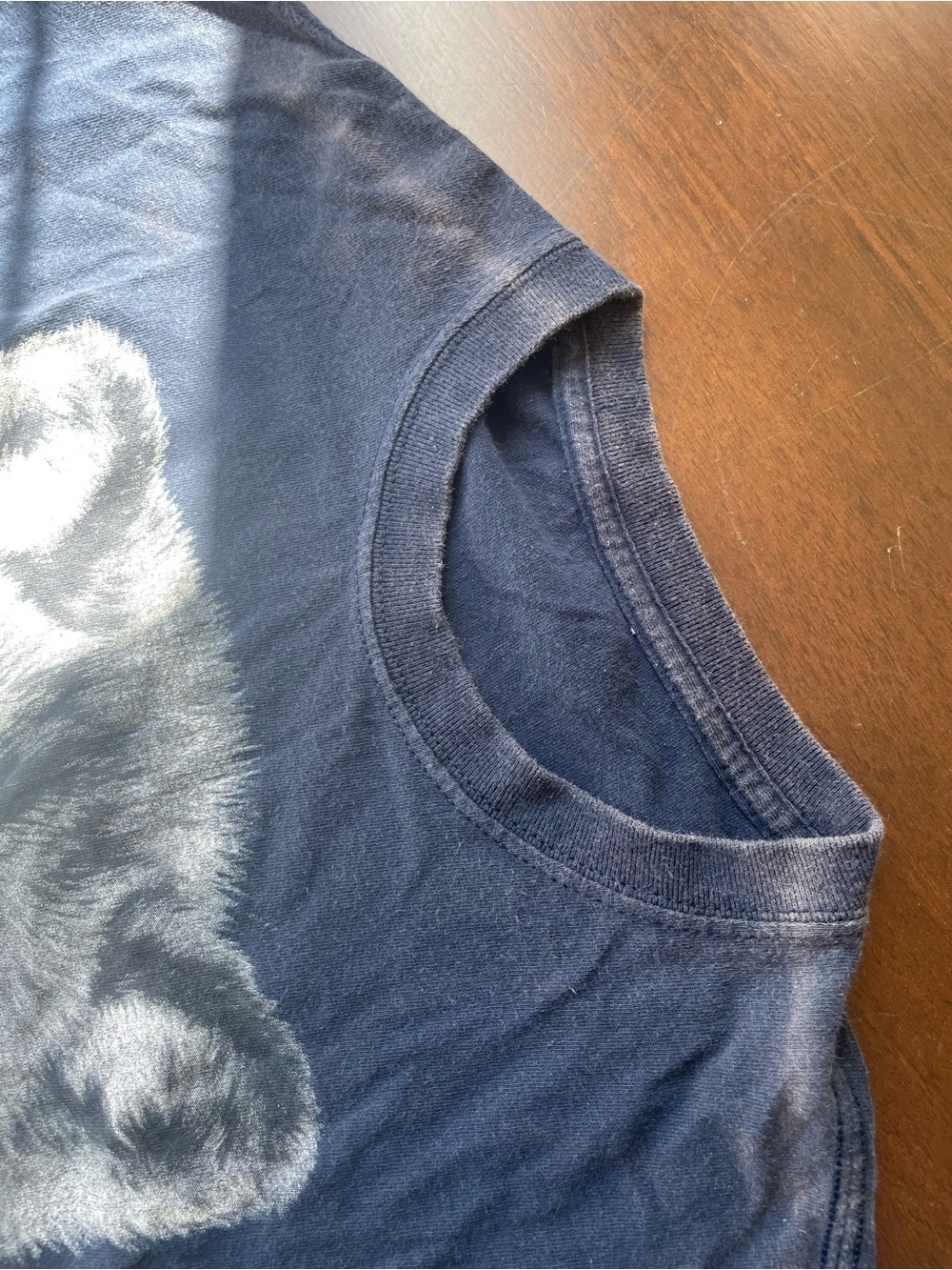 blue graphic wolf tee - Picture 4 of 4